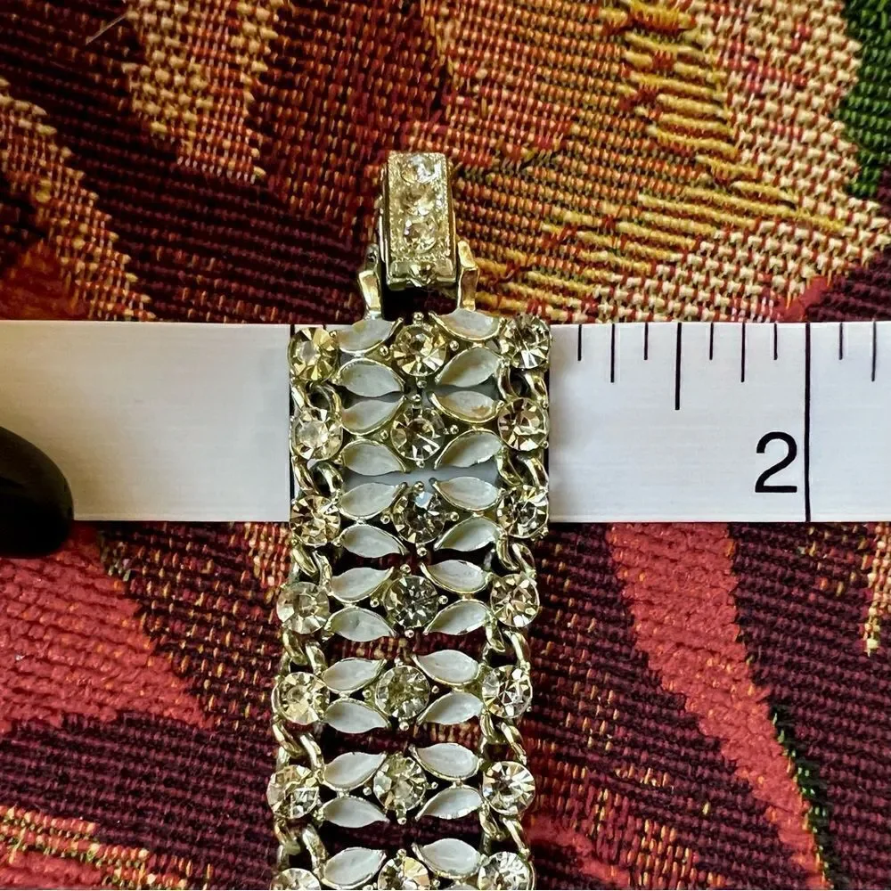 Vintage Silver Rhinestone Petal Link Bracelet